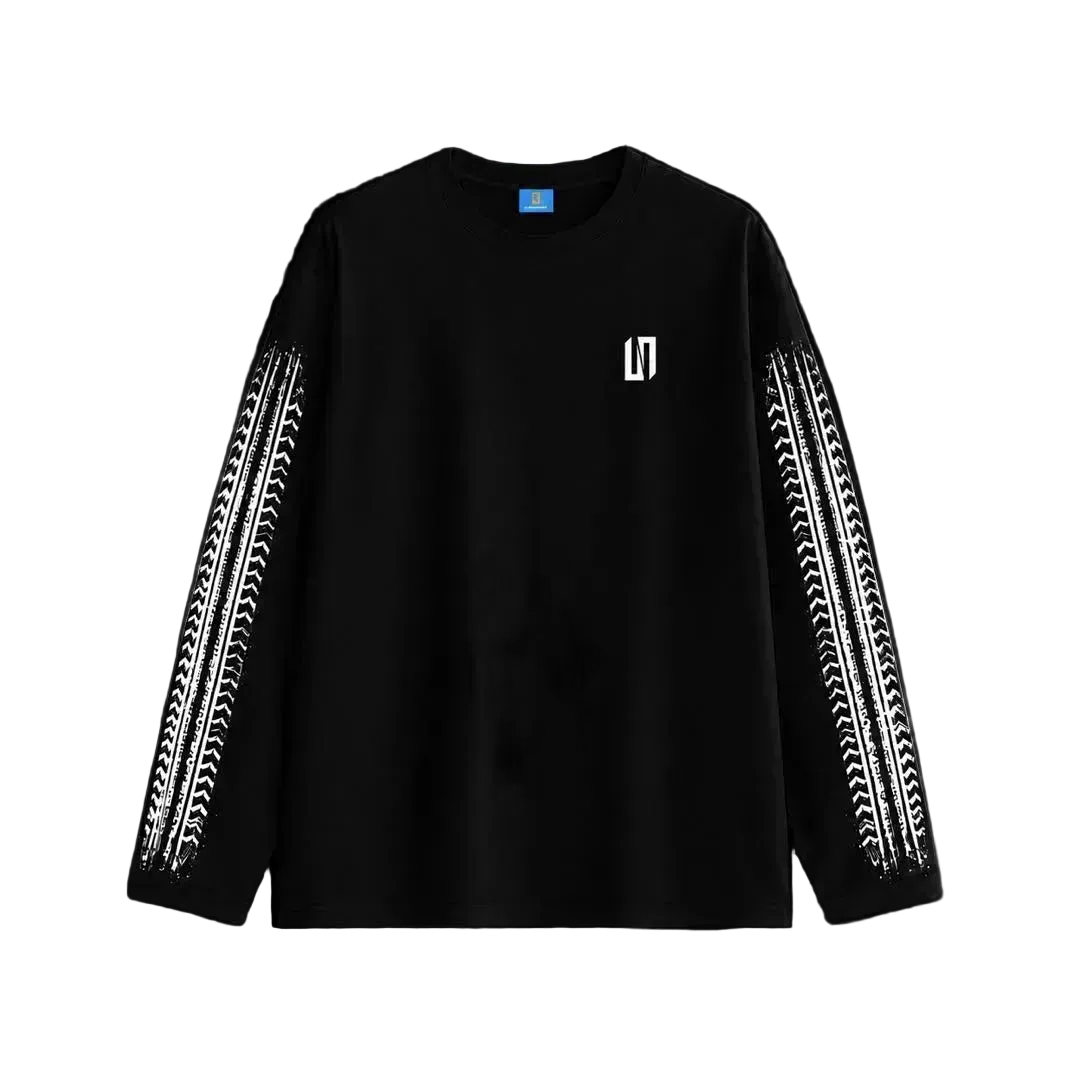 Black long sleeve racer tee